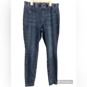 Woman time and tru jeans